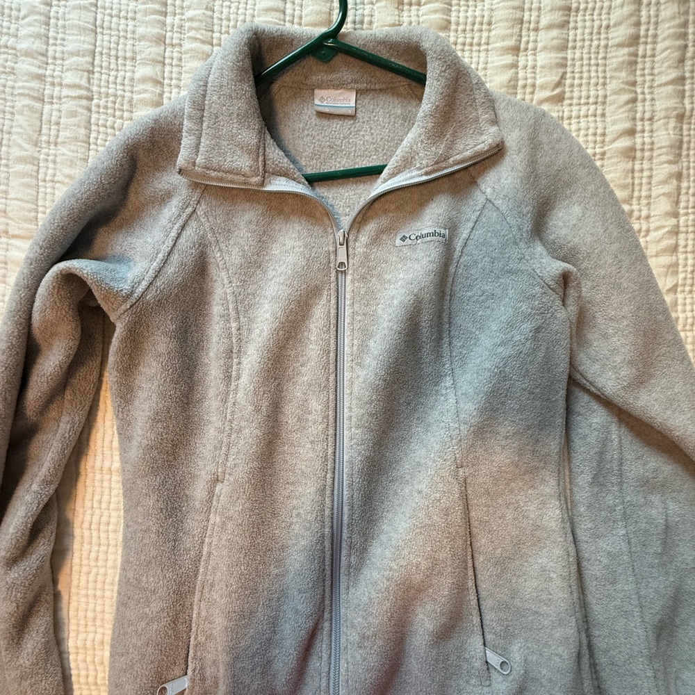 Columbia Women's Gray Fleece Jacket